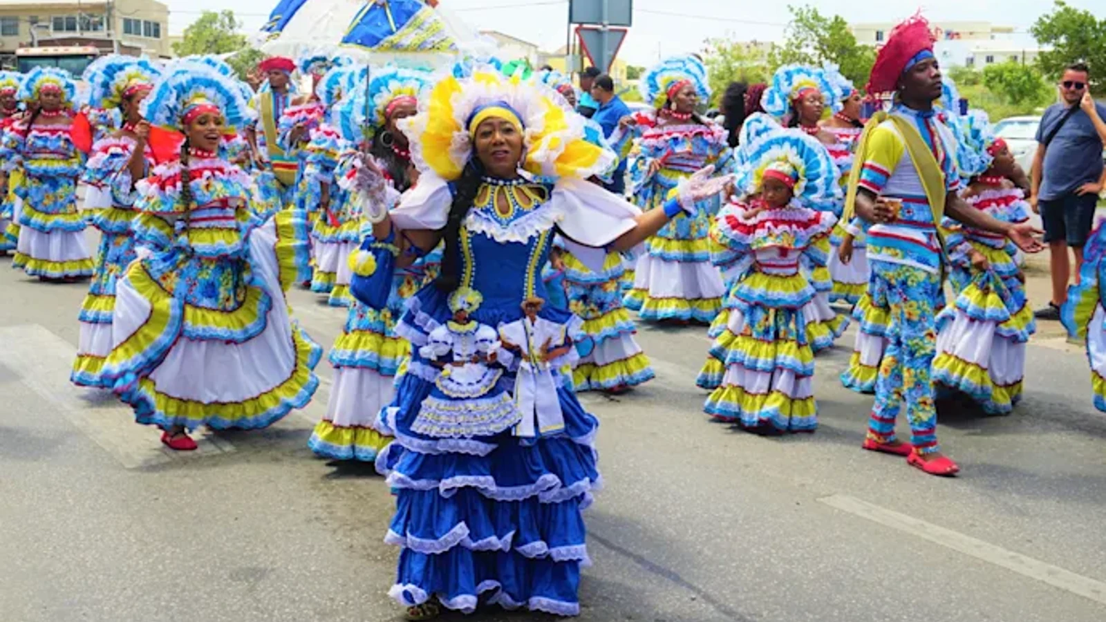 Seú Harvest Parade - Image 1