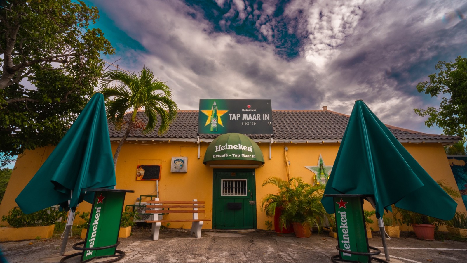 Happy Hour At Tap Maar In! - Image 1