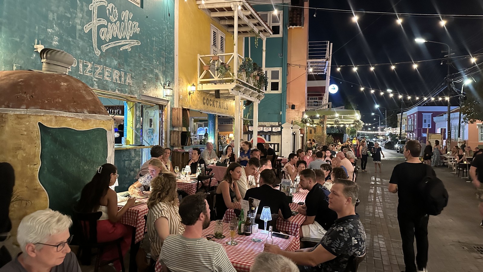 Don’t Miss The Pizza Happy Hour! - Image 1