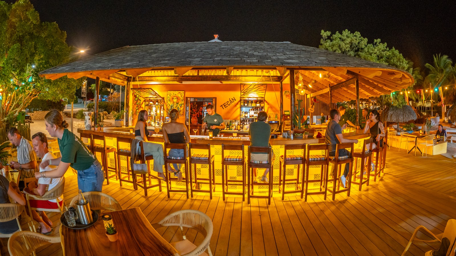 Agave Bar y Taqueria - Image 2