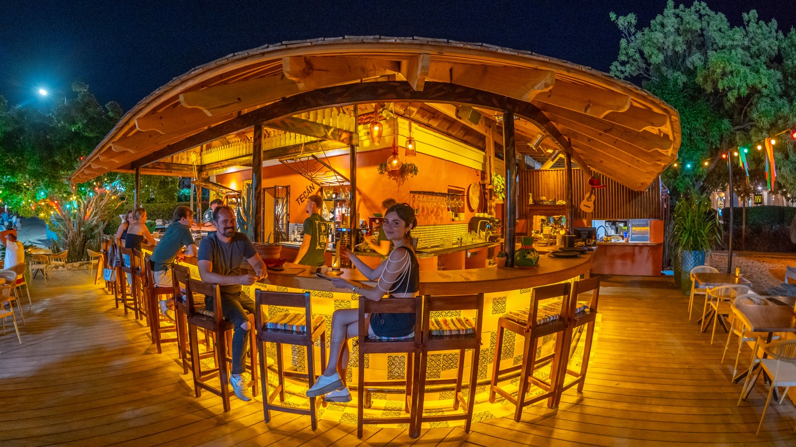 Agave Bar y Taqueria - Image 5