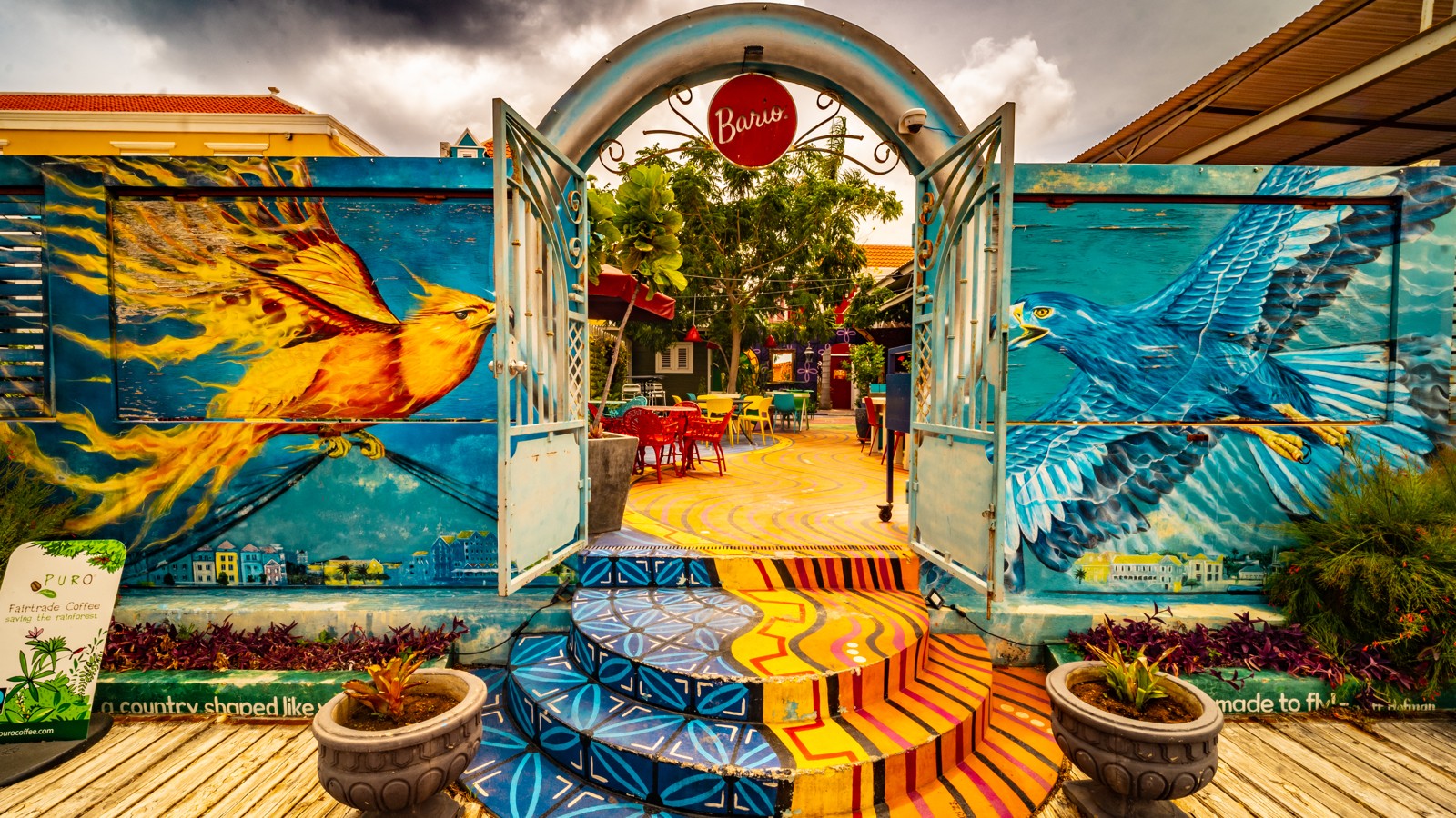 Happy Hour - Bario - Image 1