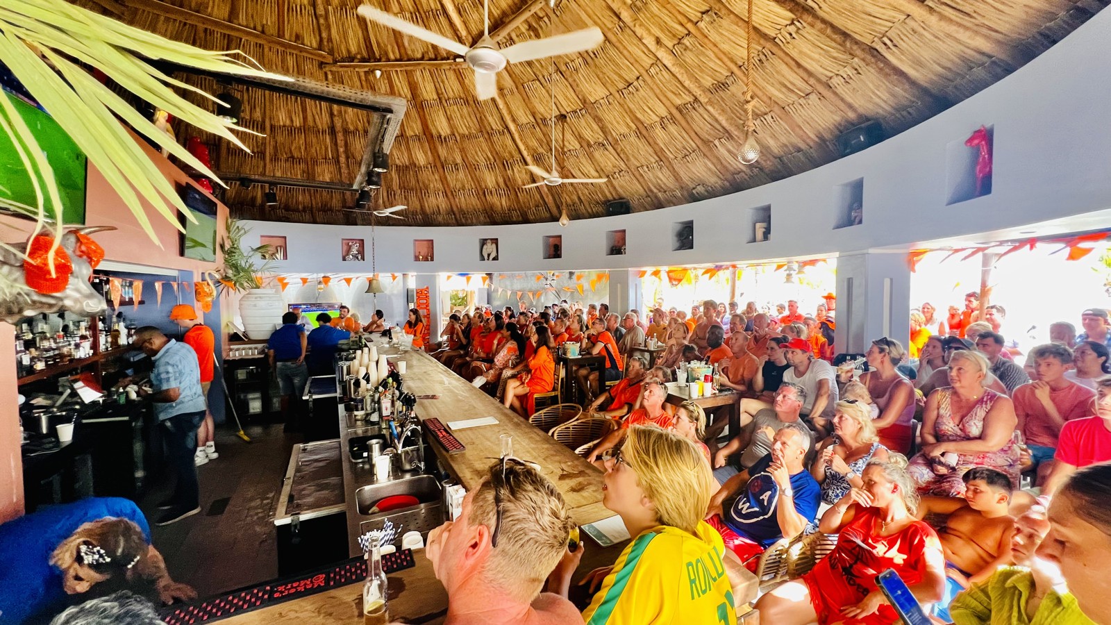 Blend Beach Bar - Image 4