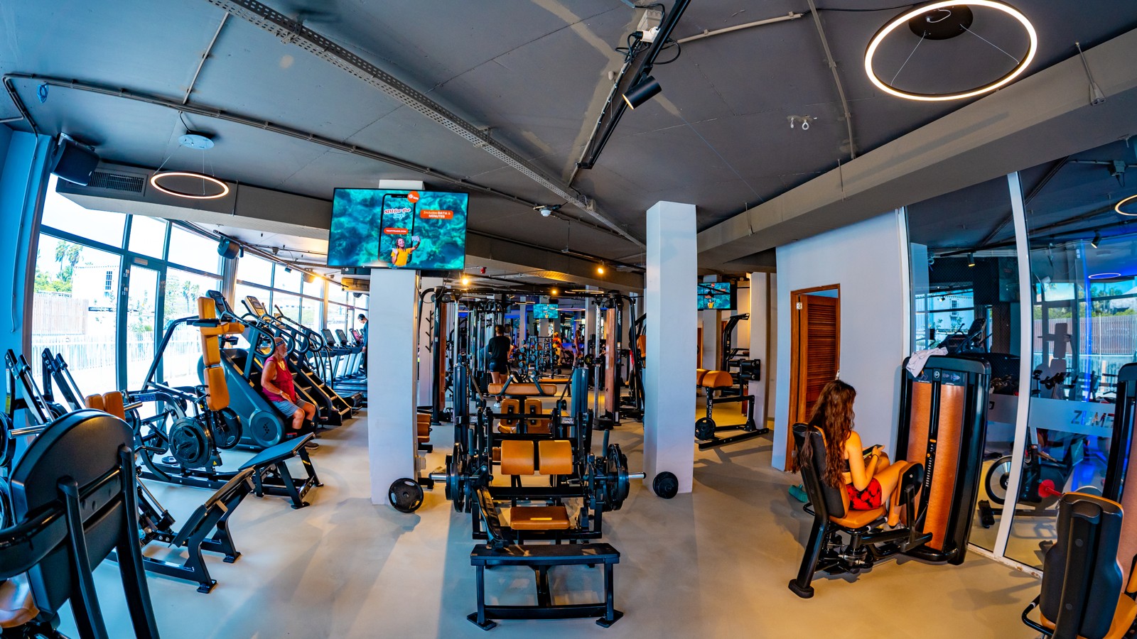 BlueMaxx Health Club - Image 7