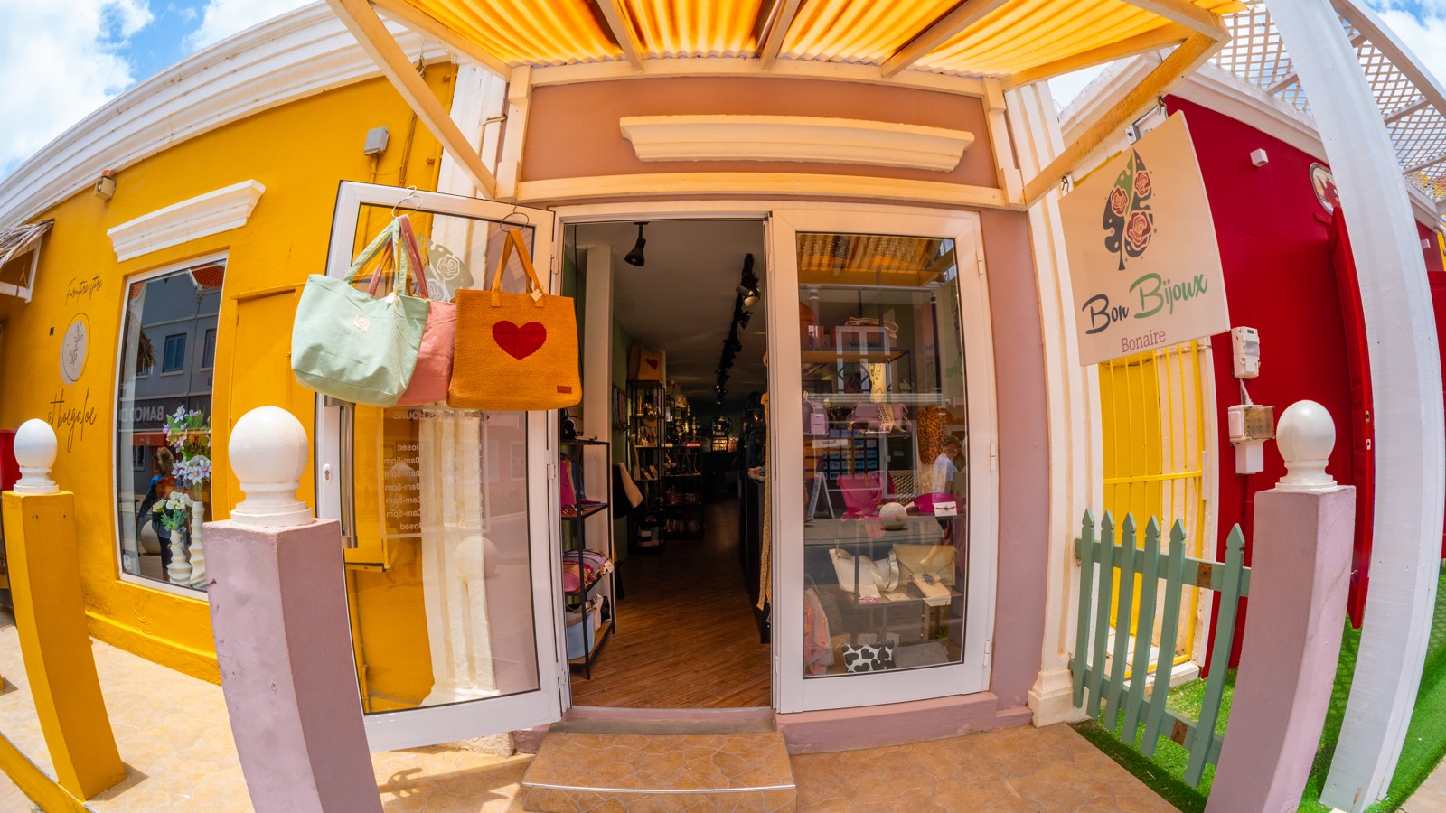 Bon Bijoux - Image 1