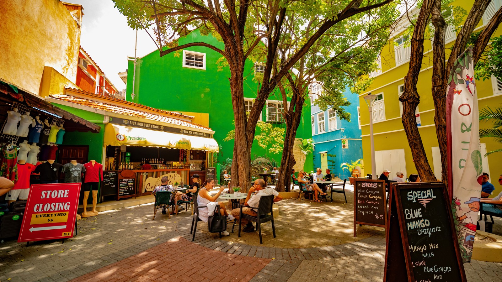 Cafe Copacabana (Tropical Bar & Terrace) - Image 1