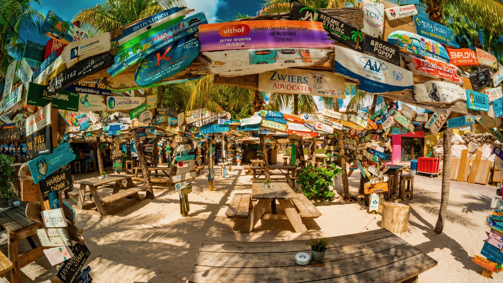 Chill Beach Bar & Grill - Image 2