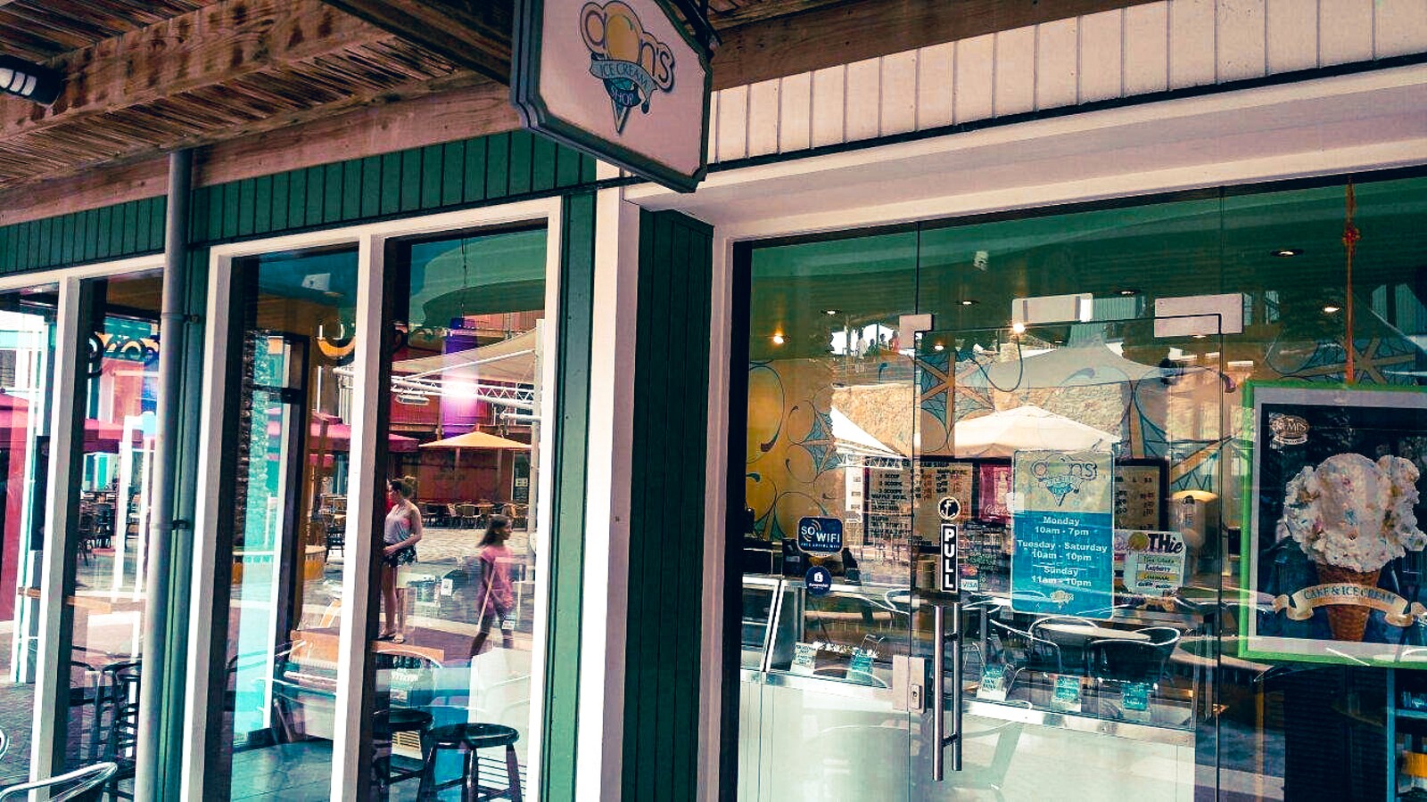 Don's Ice Cream Shop - Image 1