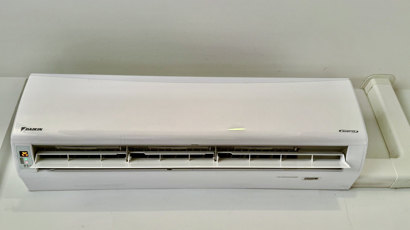 Air-conditioner F2 - Image 3
