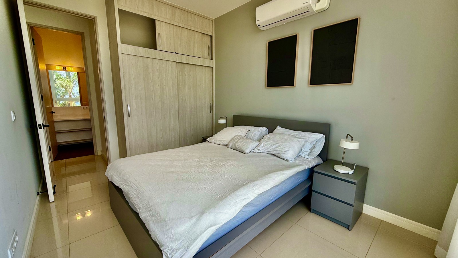 5. Secondary Bedroom F2 - Image 2