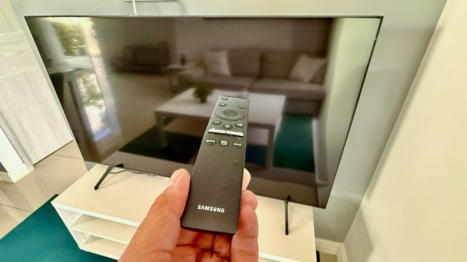 Smart TV F2 - Image 3