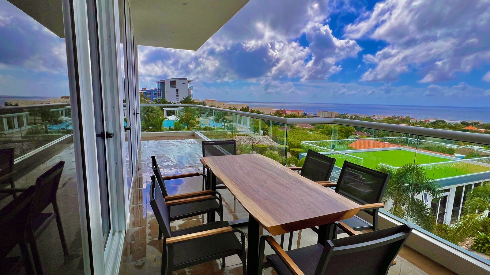 8. The Balcony - Image 3