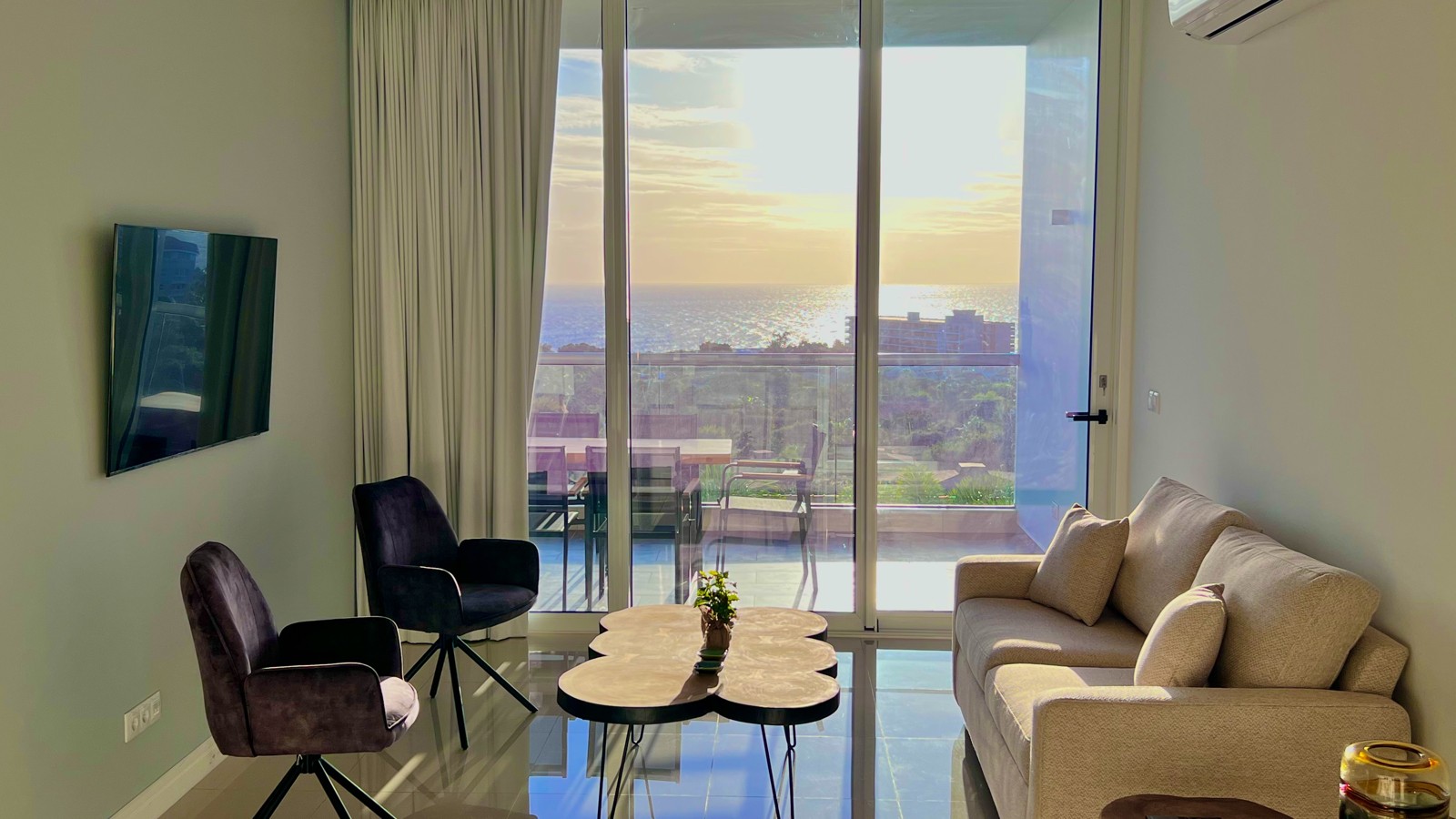 3. Living Room - Image 2