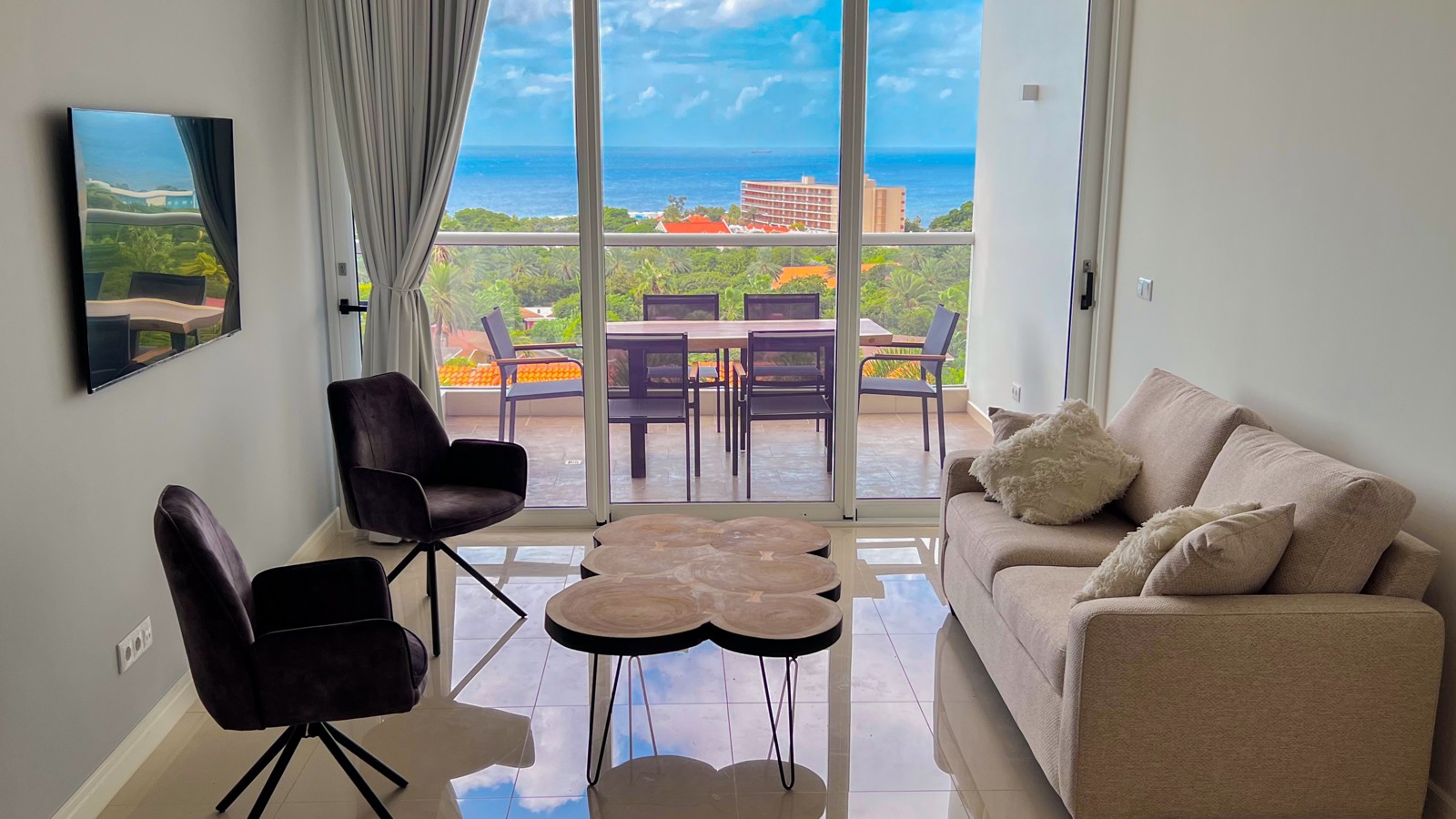 3. Living Room - Image 5