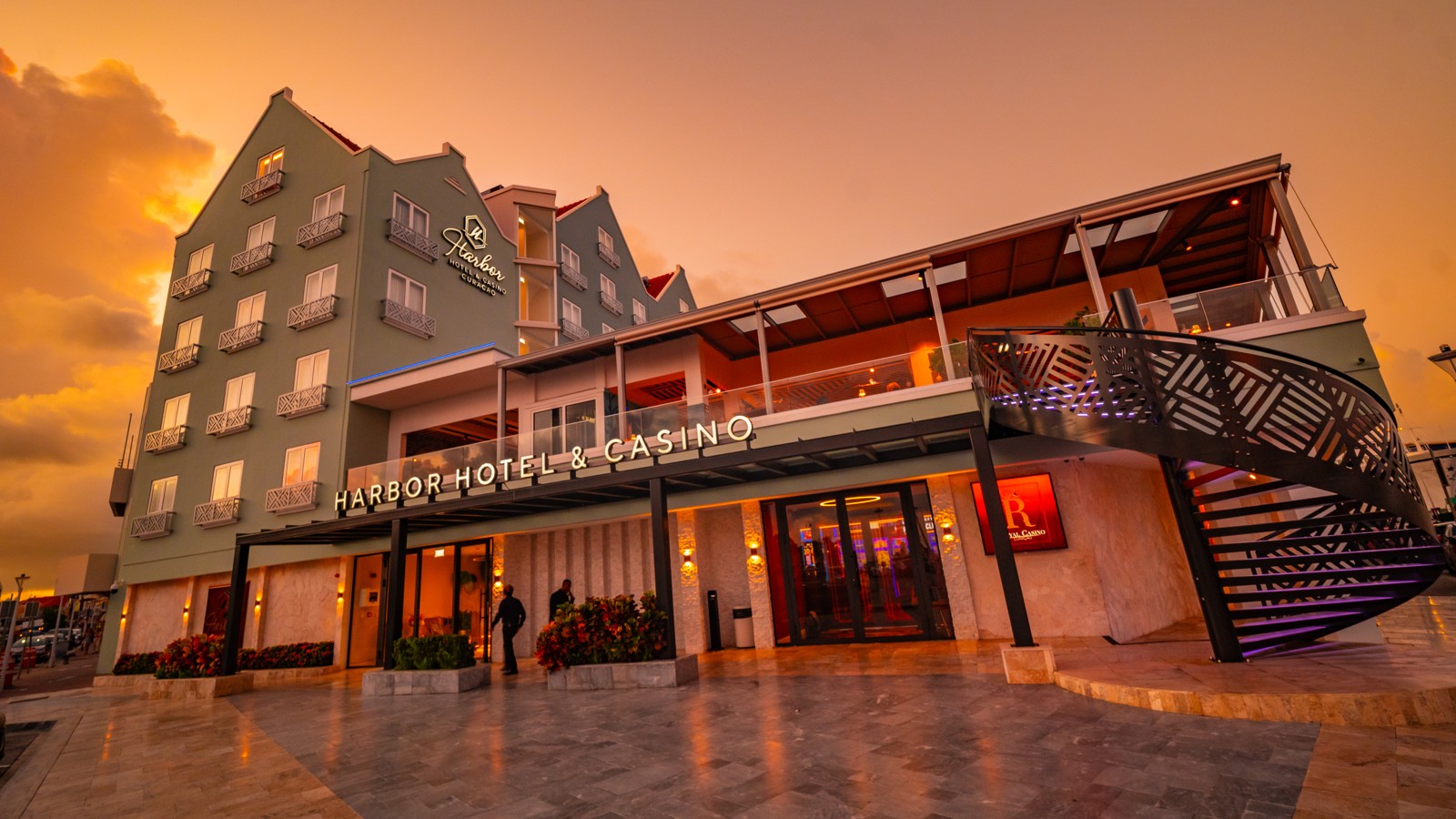 Harbor Restaurant - Image 1