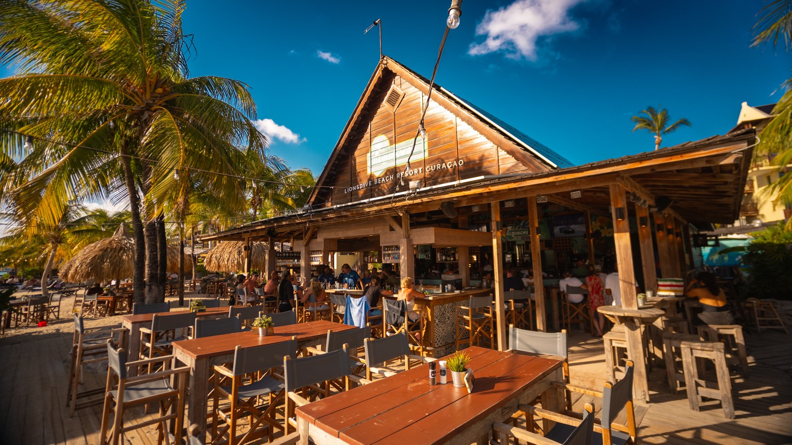 Hemingway Beach Bar & Restaurant - Image 2