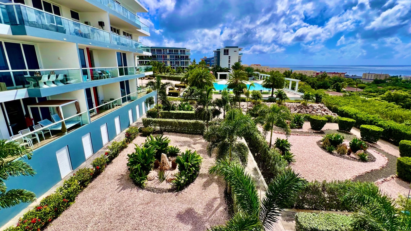 Garden Paths & Local Wildlife