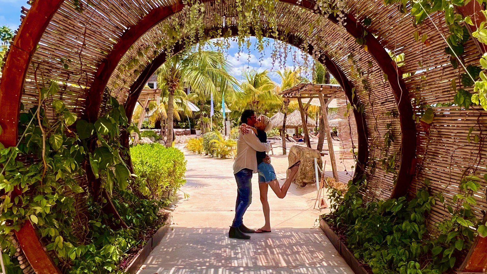 64. Mood Beach Entrance - Image 1