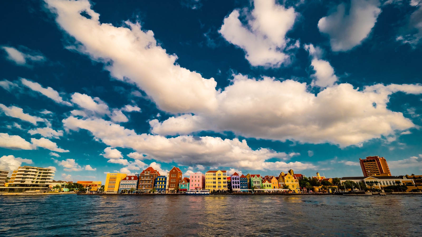 48. View of Punda from Otrobanda - Image 1