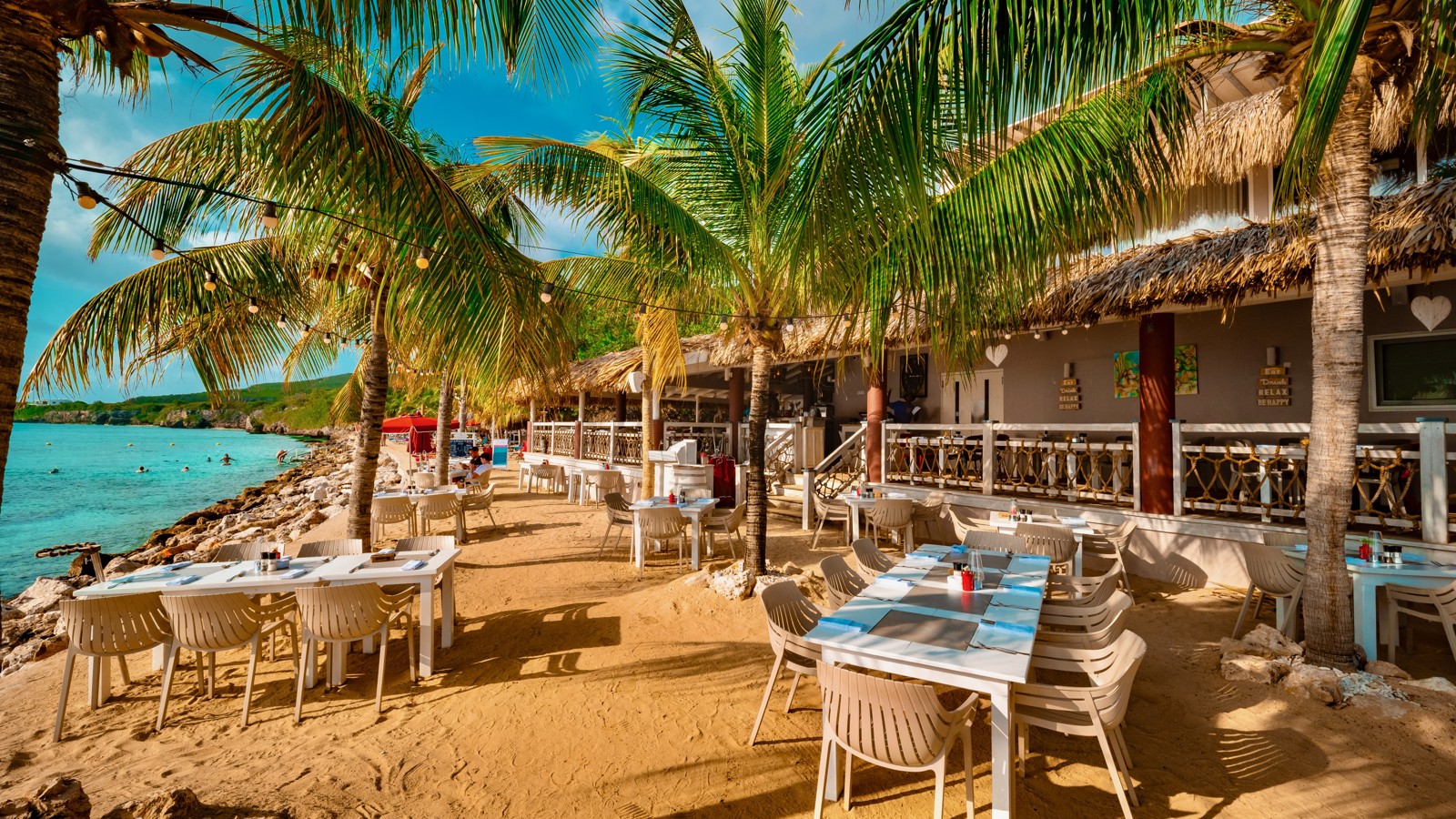 Karakter Beach Lounge Restaurant - Image 2