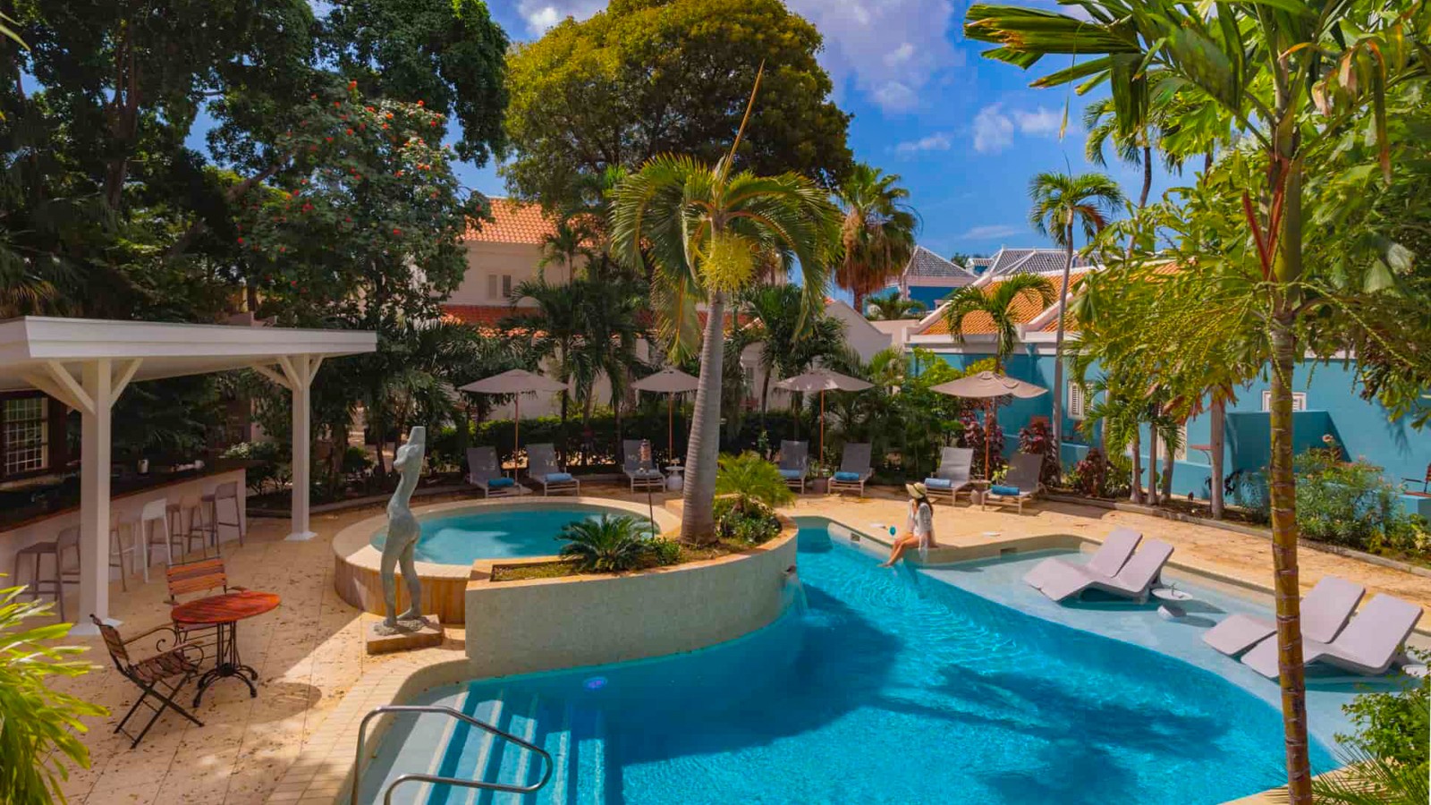 Kura Botanica Hotel - Image 1