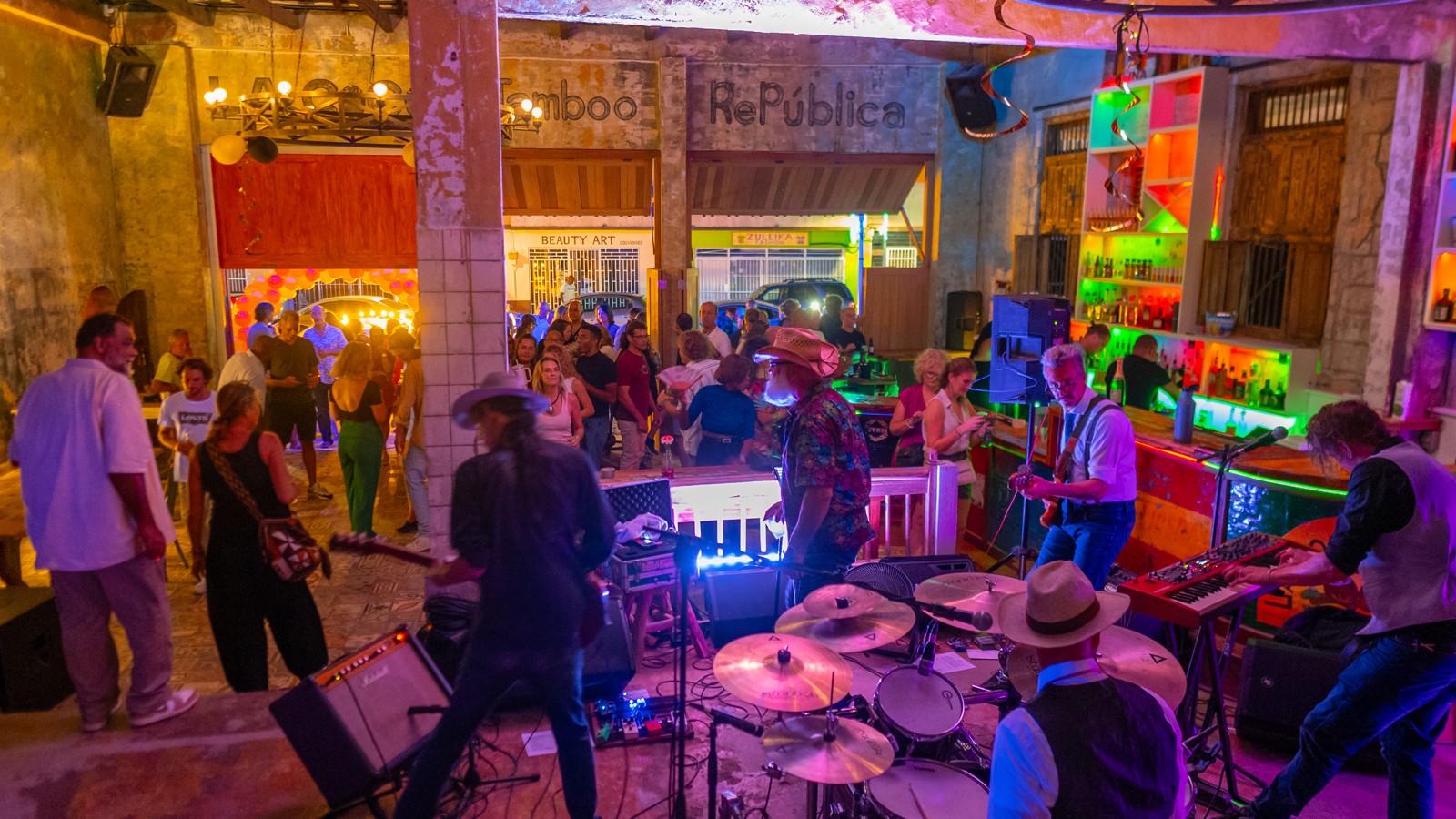 La Coco Jamboo República - Image 2