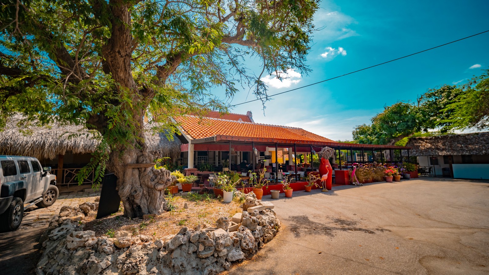 Landhuis Daniel - Image 2