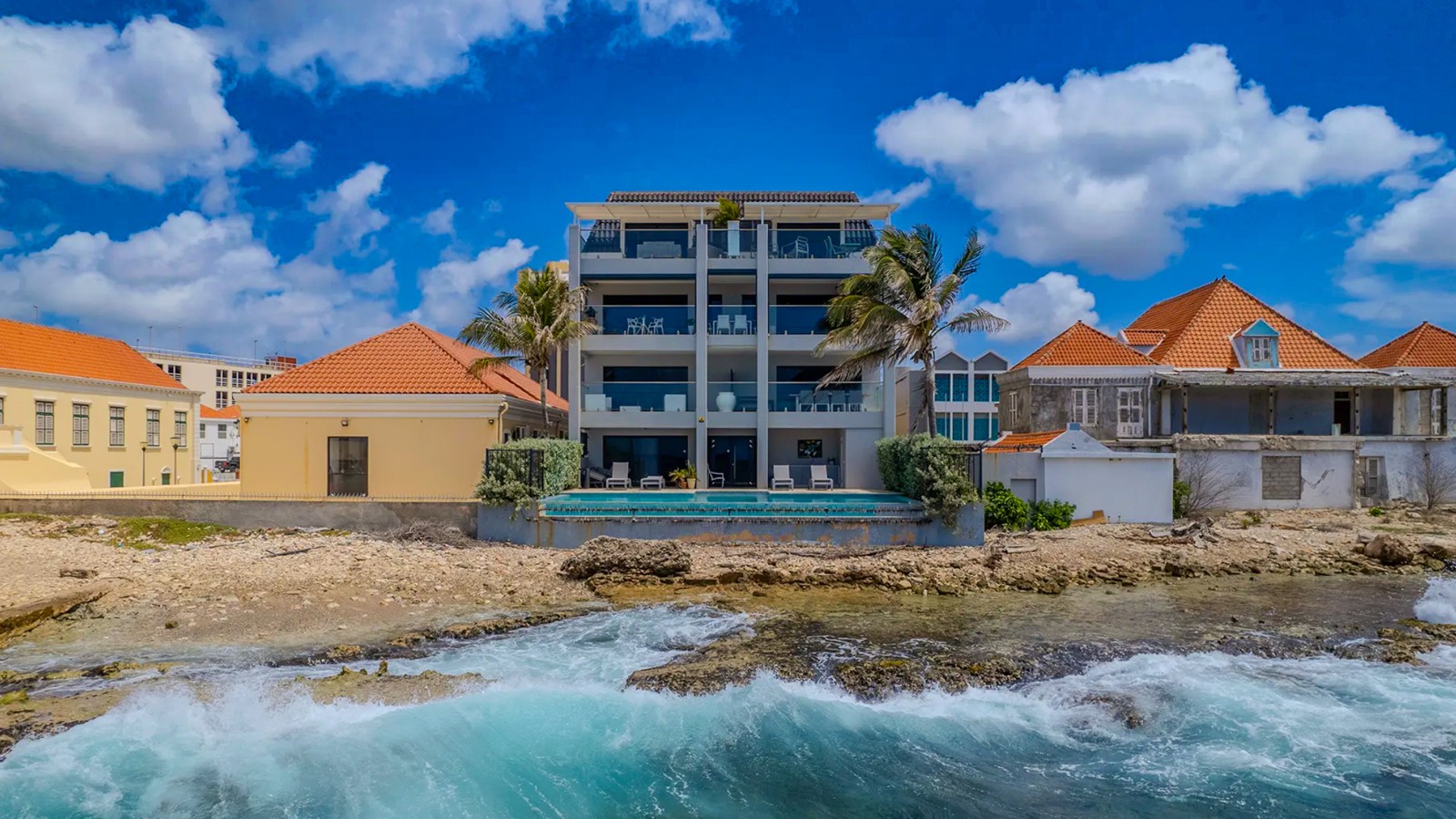 Las Olas 6A, Punda - Image 3