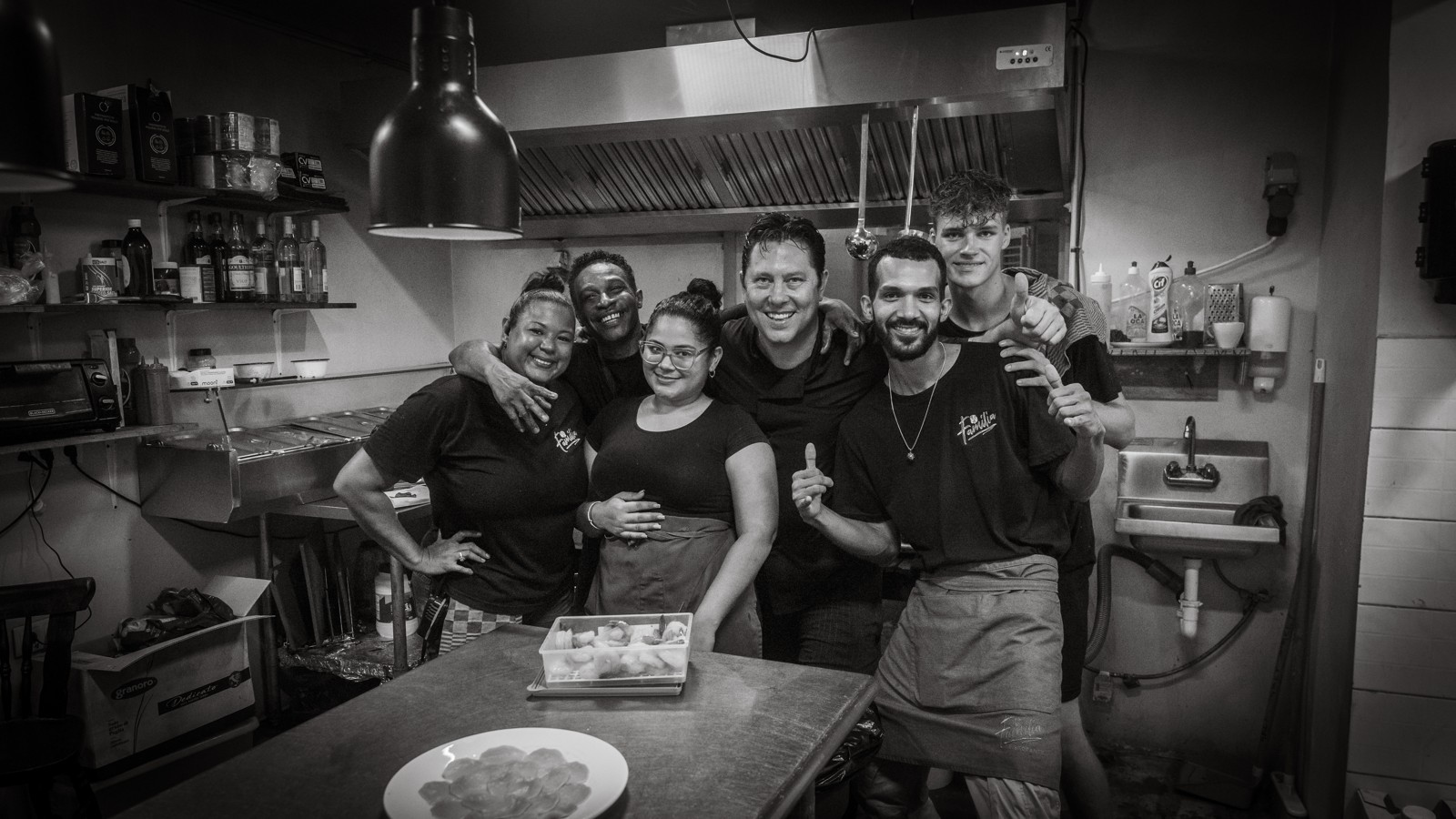 Mi Familia - Image 10