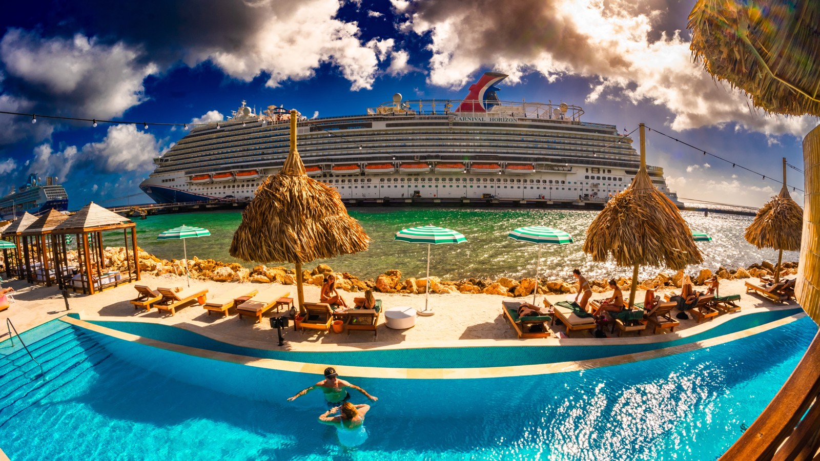 Mondi Beach Club - Image 9