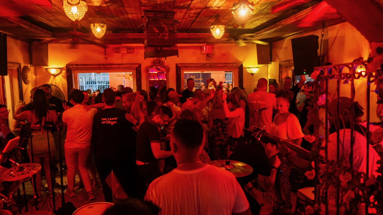 Mundo Bizarro - Image 6