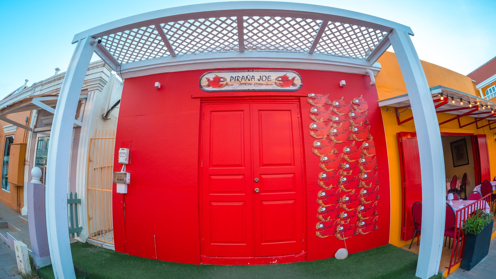 Pirana Joe - Image 1