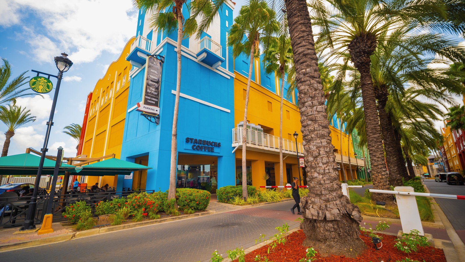 Starbucks Curacao - Image 1