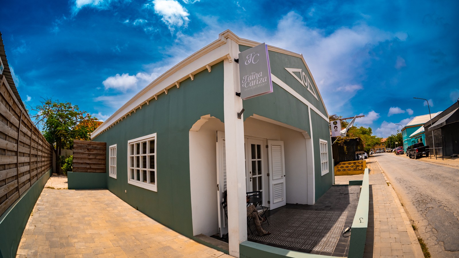 Taina Cariza House of Beauty - Image 1