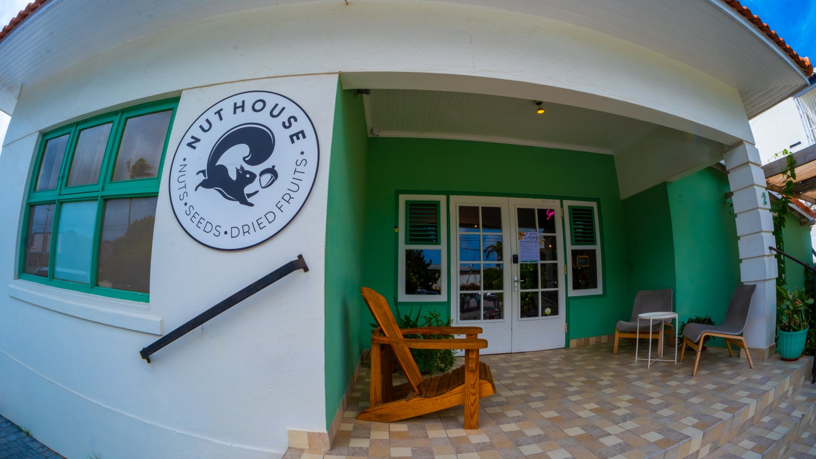 The Sane Sister / Nut House - Image 1