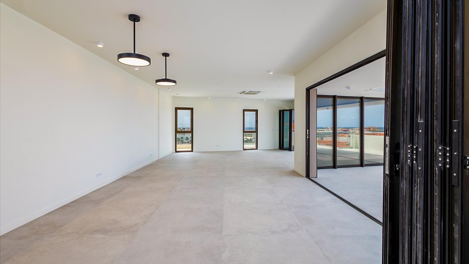 The Wharf South Tower, Penthouse  Punda, Curacao - Image 12