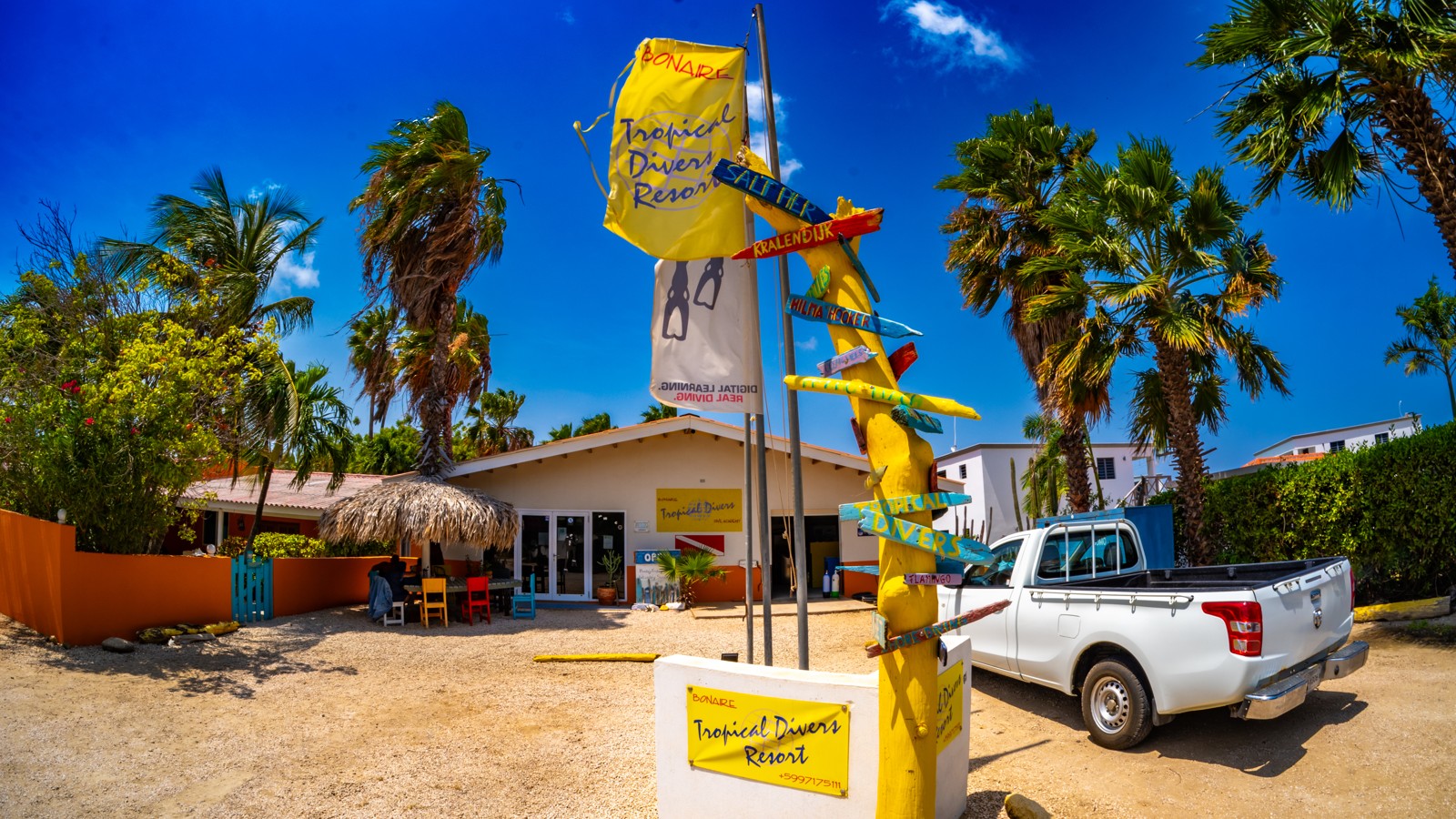 Tropical Divers Resort - Image 1