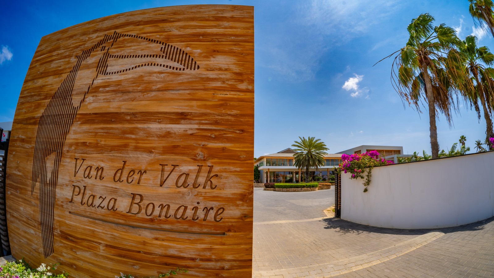 Van der Valk Plaza Beach Resort - Image 1