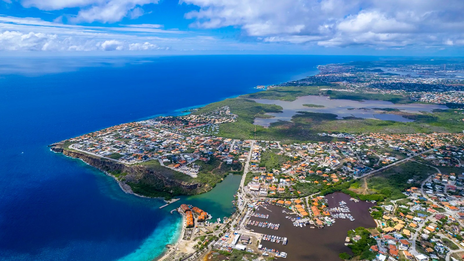 Vista Royal Luxury Condominiums, Jan Thiel - Image 9