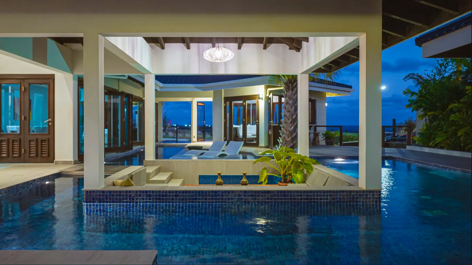 Vista Royal T17, Jan Thiel - Image 5