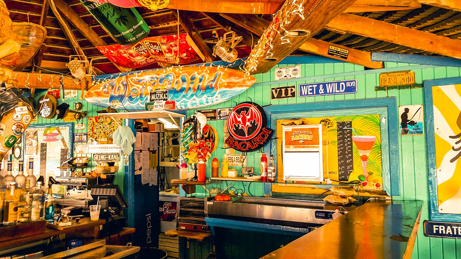 Wet & Wild Beach Club - Image 4