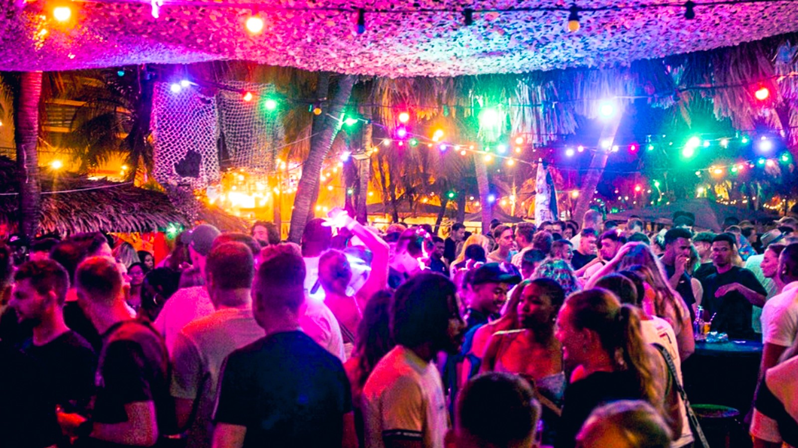 Wet & Wild Beach Club - Image 3