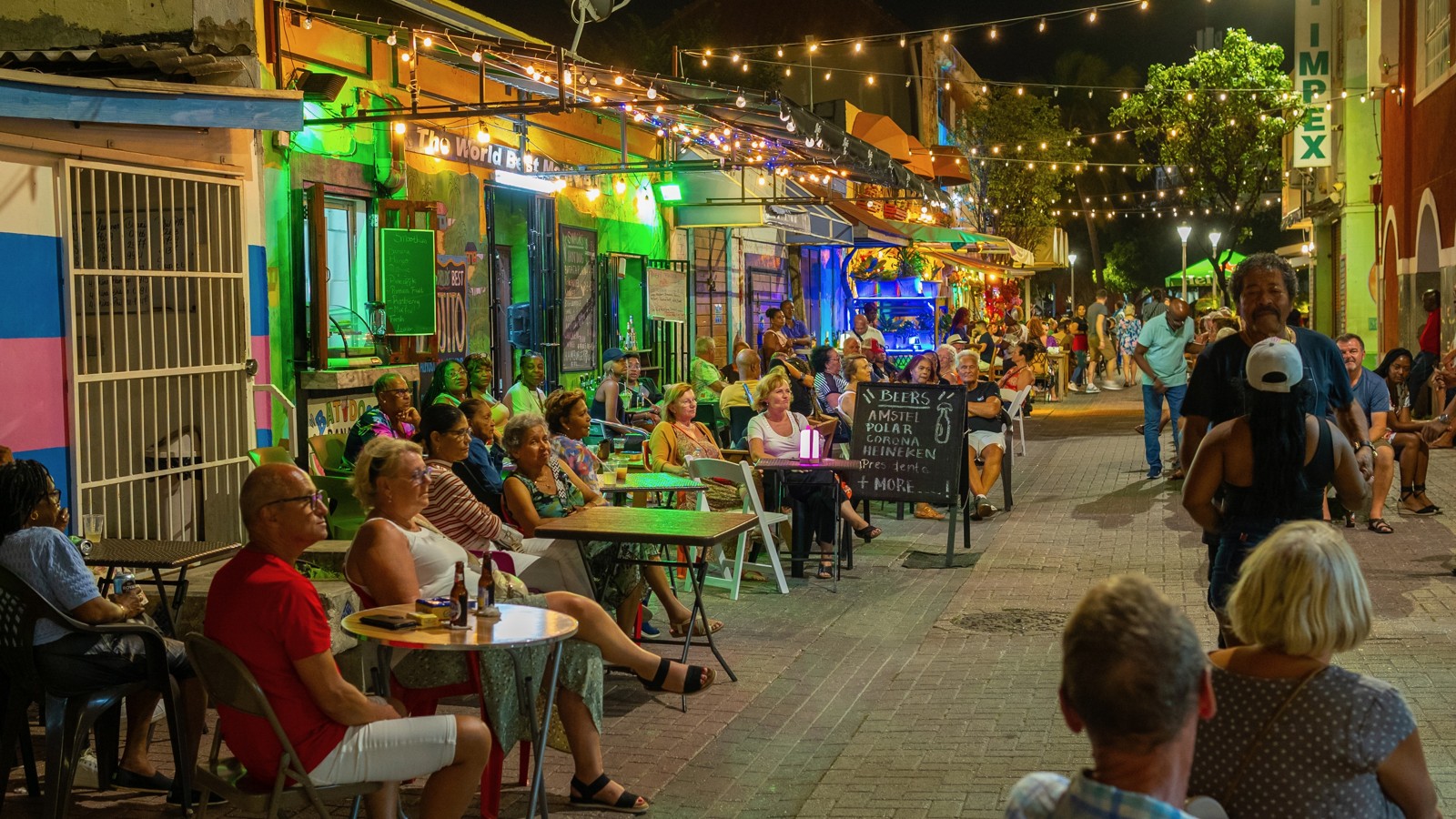 The World's Best Mojito Bar - Image 1