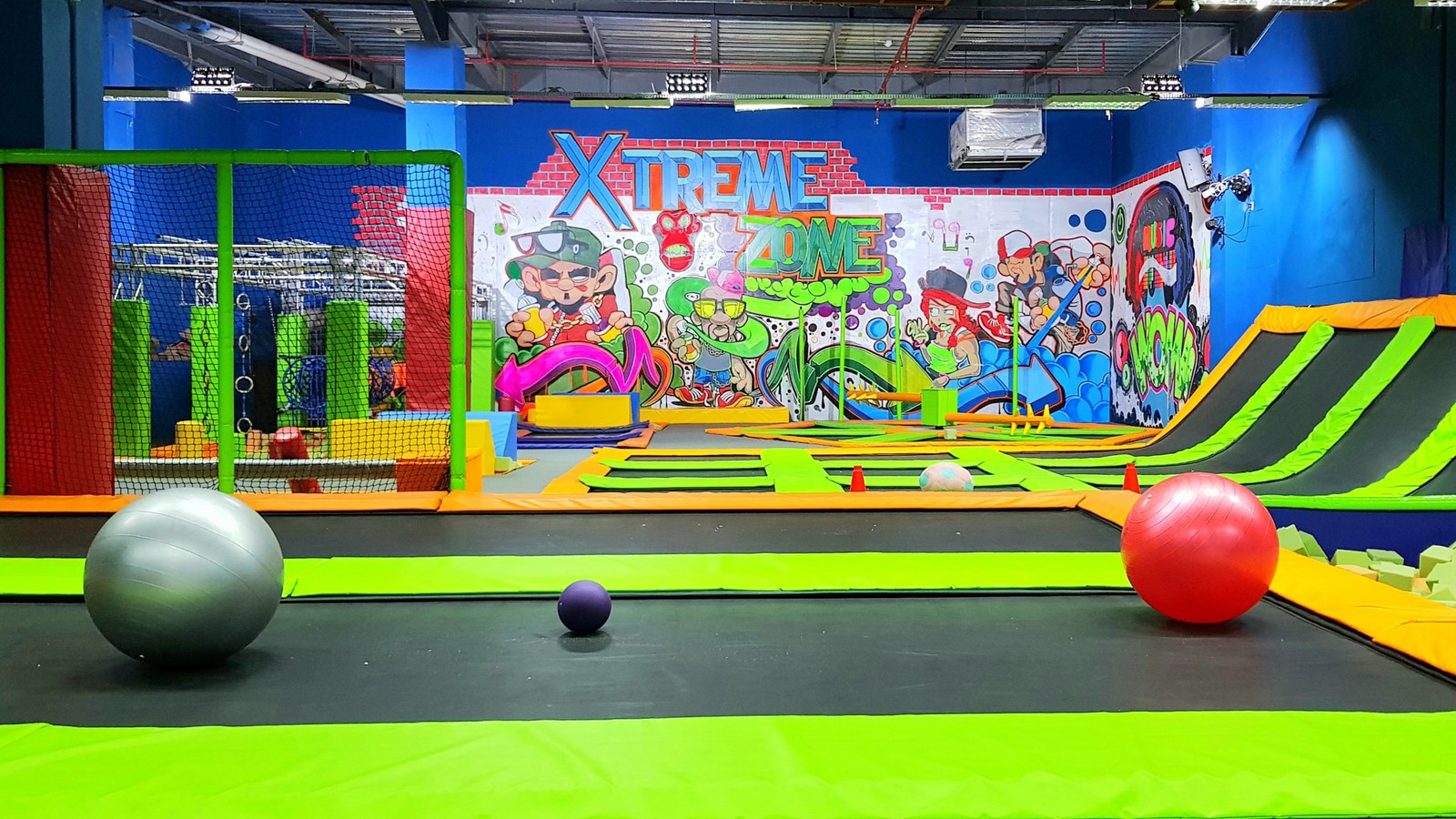 Xtreme Zone Trampoline Park - Image 1