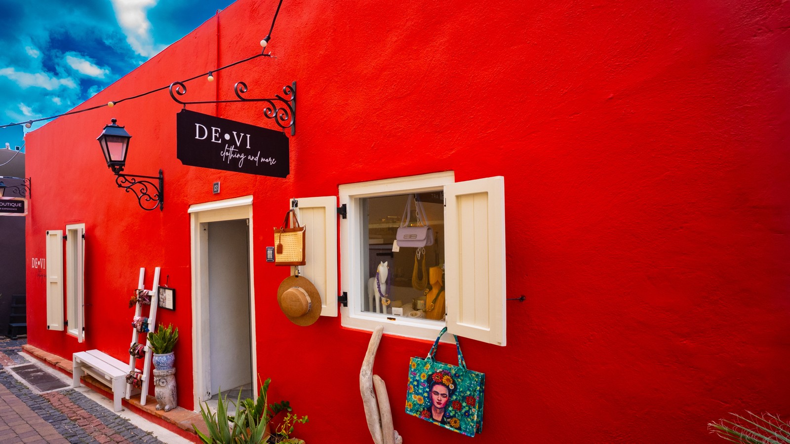 Devi Boutique  - Kura Hulanda - Image 1