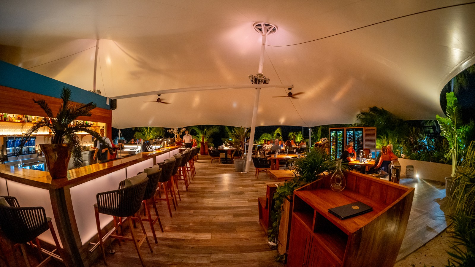 Biña Restaurant & Bar - Image 3