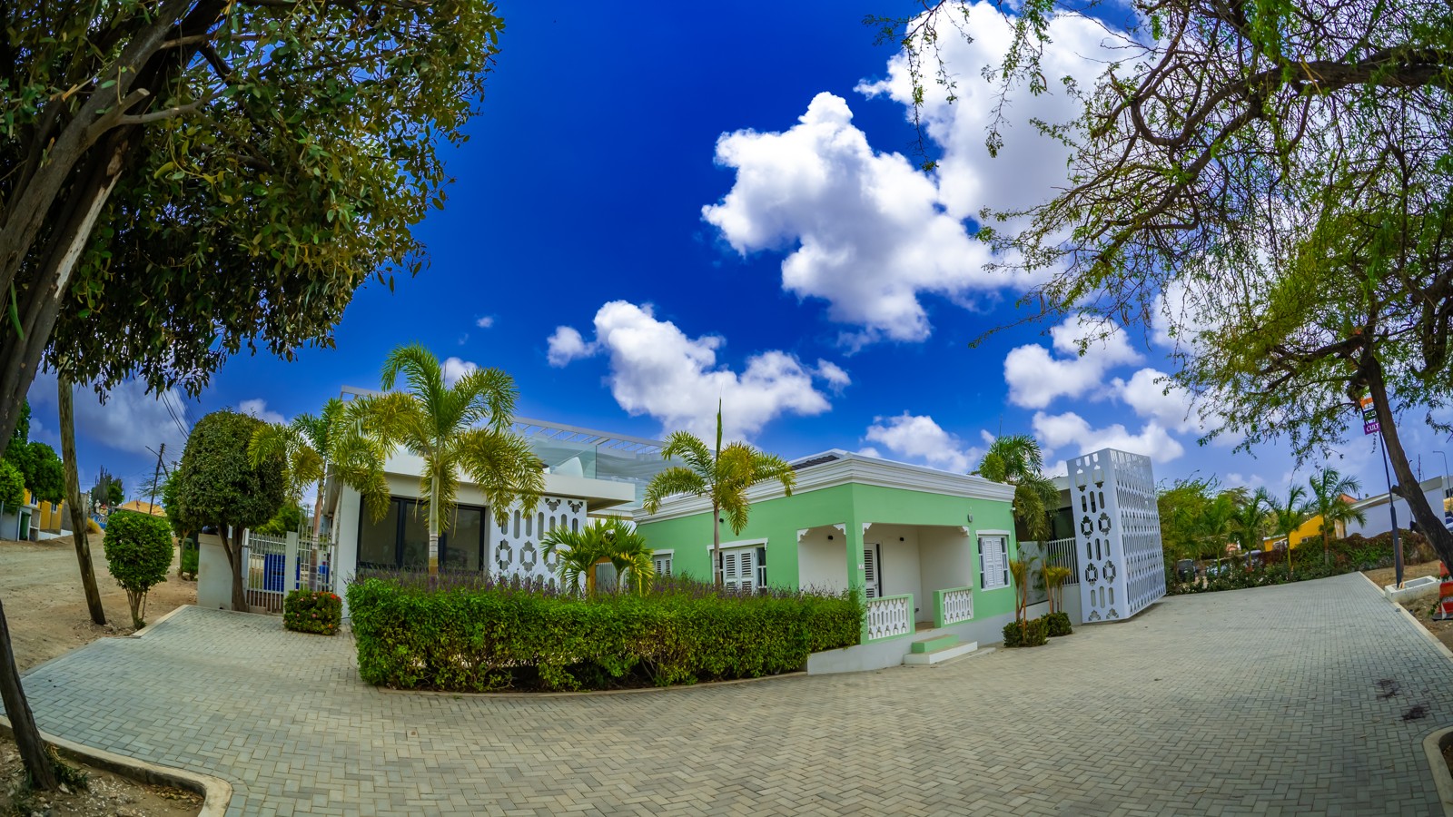 Zara's Bonaire - Image 5