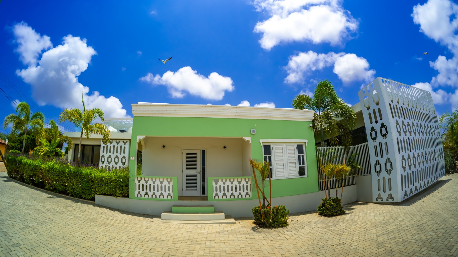 Zara's Bonaire - Image 2